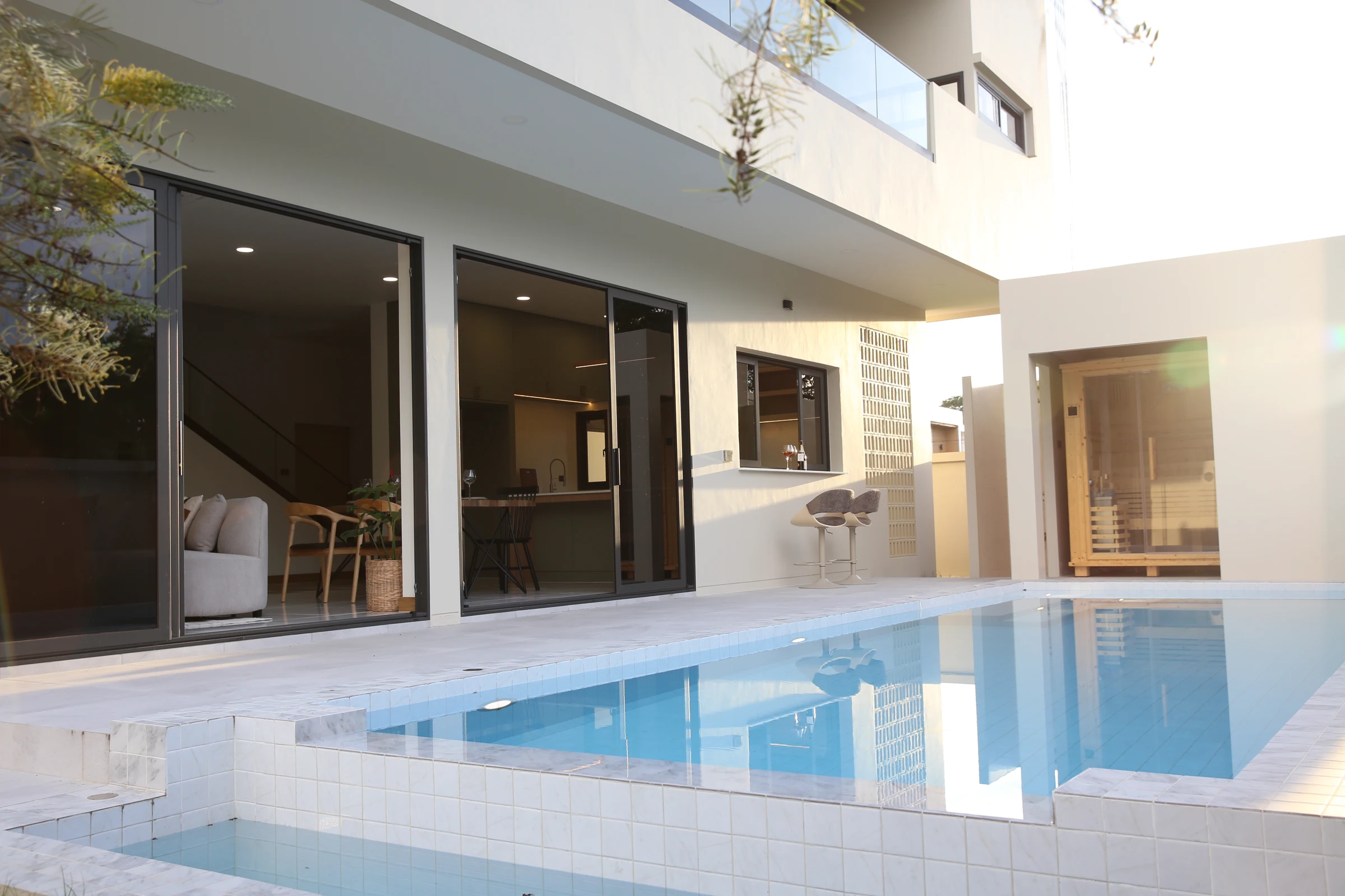 Villa Alive show villa with a private mineral pool, sauna and green courtyard